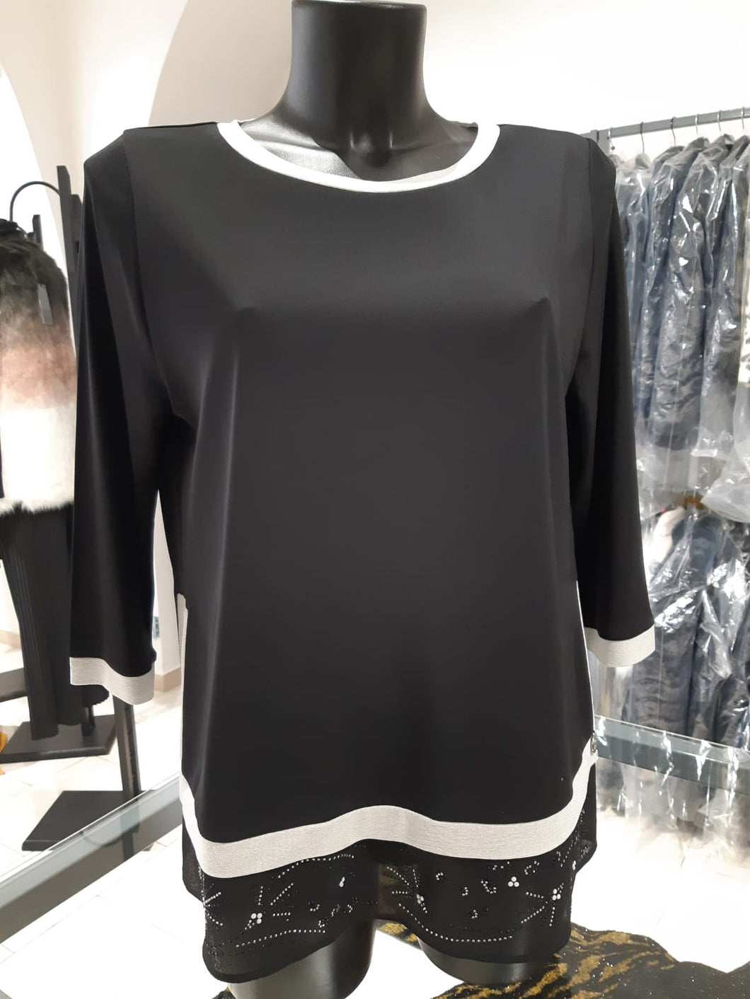 Maglia primaverile elegante da donna con taglie forti