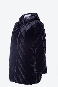 Giaccone da donna in pelliccia ecologia reversibile con cappuccio  FRANCA con taglie forti conformate