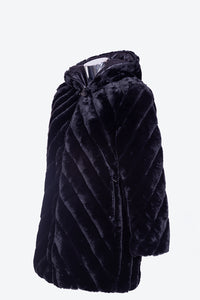 Giaccone da donna in pelliccia ecologia reversibile con cappuccio  DARIA con taglie forti e con taglie conformate