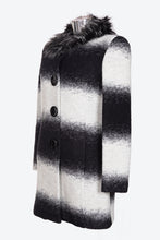 Carica l&#39;immagine nel visualizzatore di Gallery, Cappotto da donna in tessuto lana cotta decradè con cappuccio in pelliccia  e con taglie forti LM 08402
