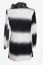 Carica l&#39;immagine nel visualizzatore di Gallery, Cappotto da donna in tessuto lana cotta decradè con cappuccio in pelliccia  e con taglie forti LM 08402
